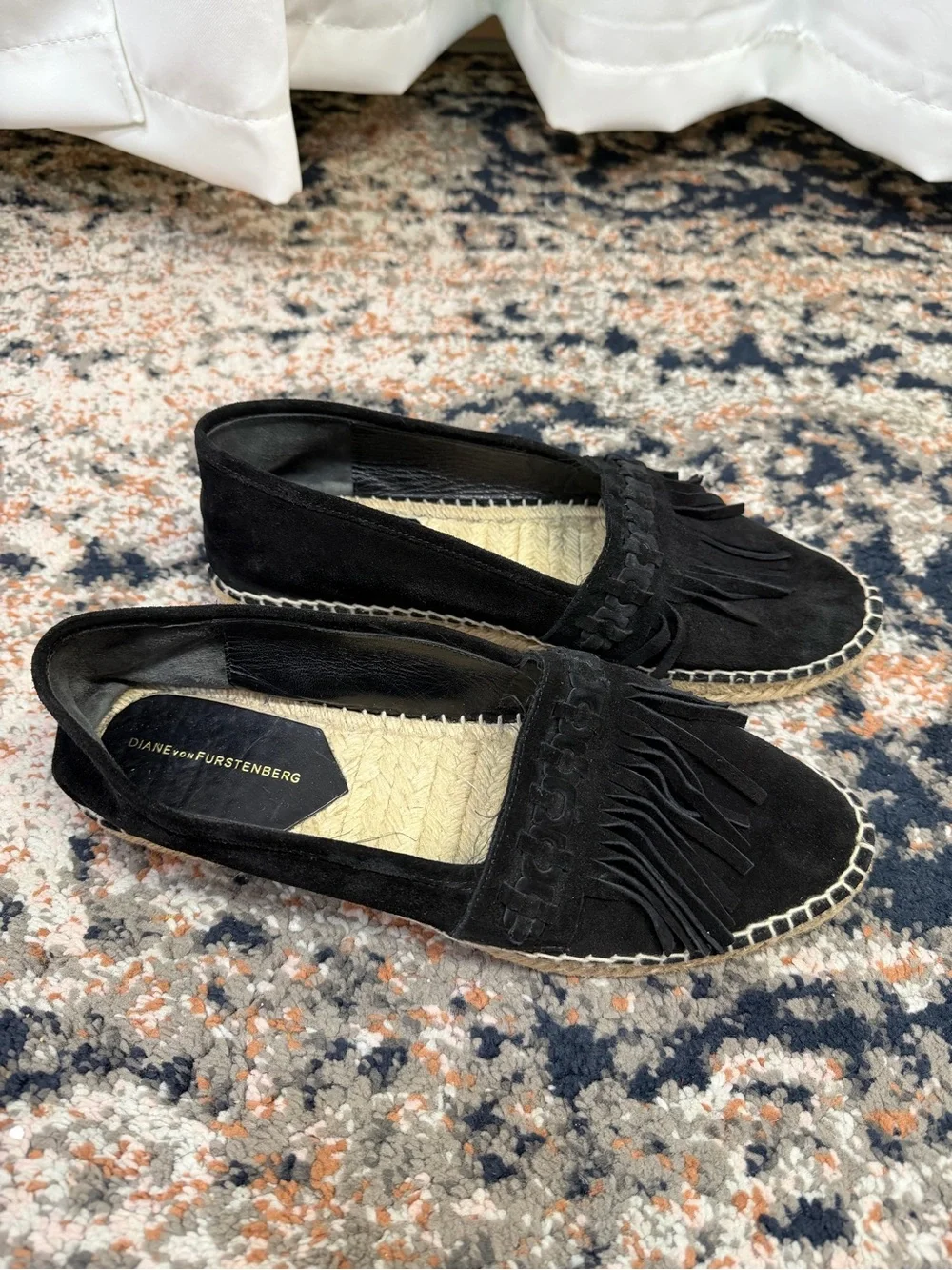 Diane von Furstenberg ‘Cadah’ Black Suede Fringe Trim Espadrilles Flats Size 9